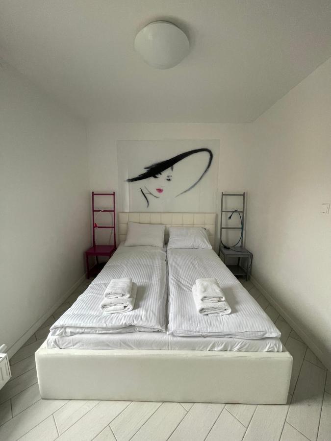 Lady - Victoria Residence By Oneapartments سوبوت المظهر الخارجي الصورة